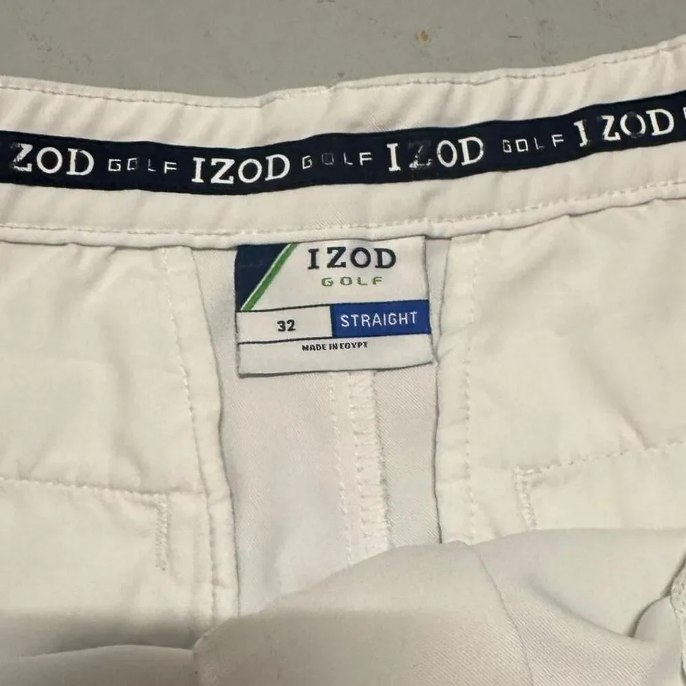 Izod Men's White and Cream Shorts